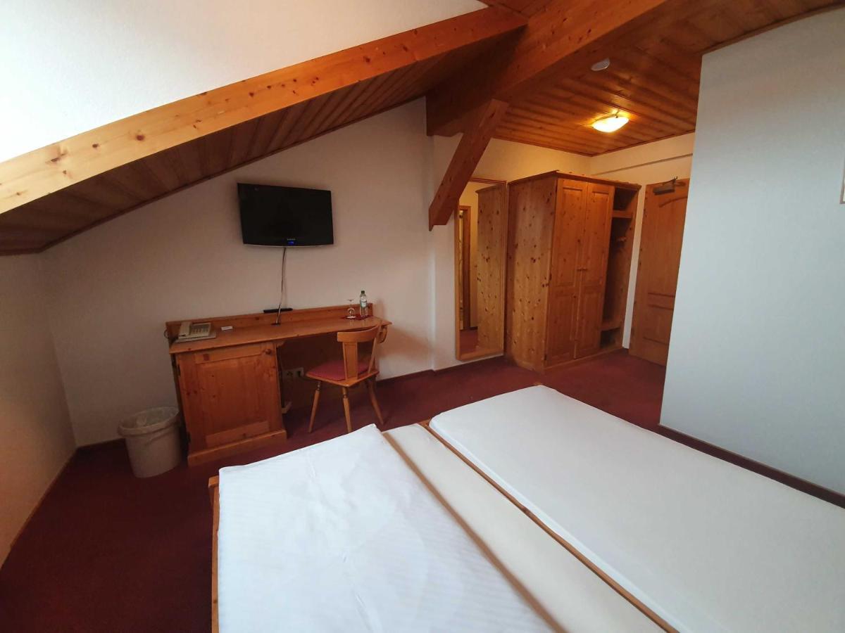 Landgasthof Brunnenwirt Zum Meenzer Fischbachtal 外观 照片