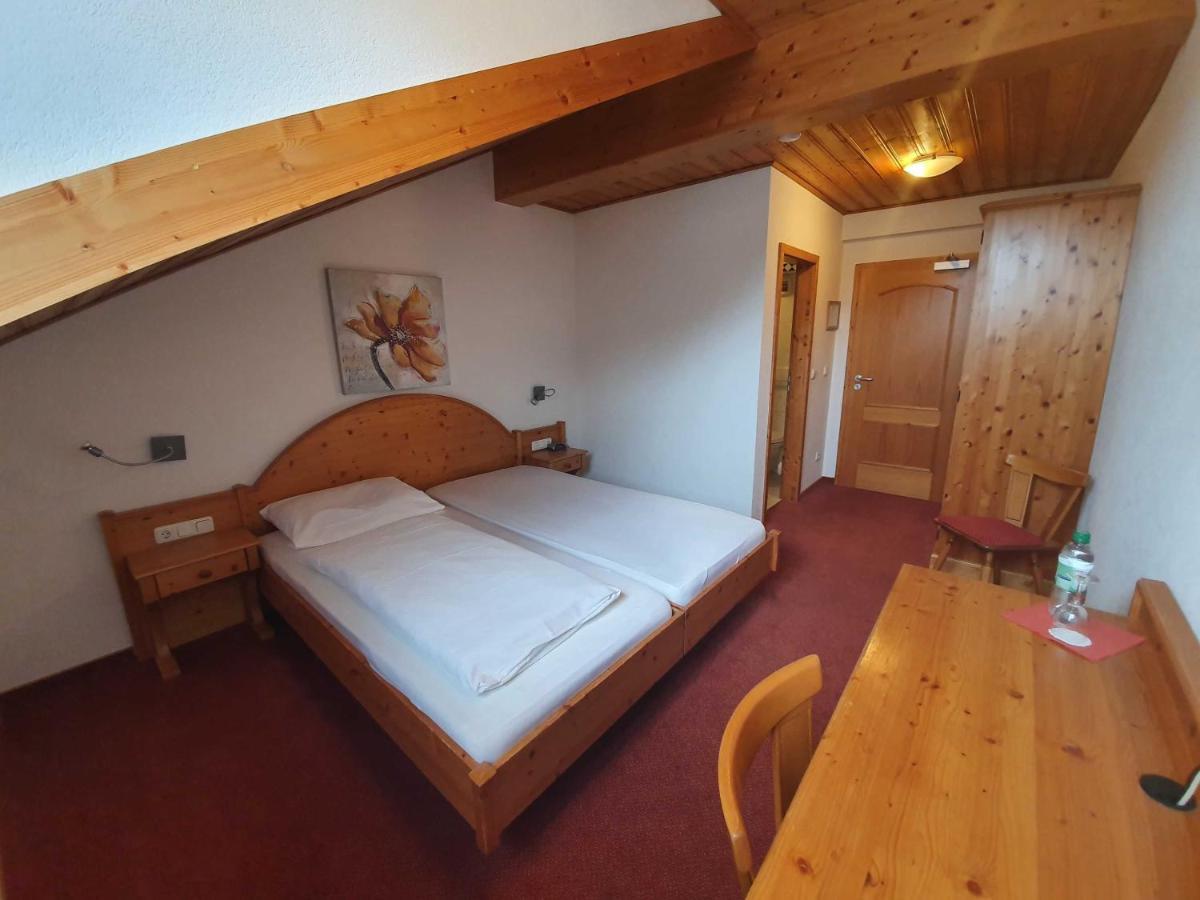 Landgasthof Brunnenwirt Zum Meenzer Fischbachtal 外观 照片